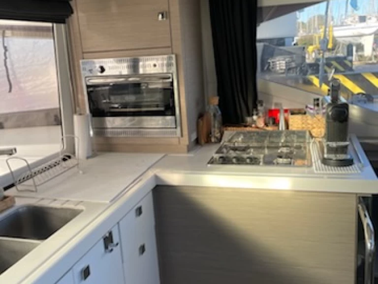 Katamaran do wynajmu w Cogolin w najlepszej cenie