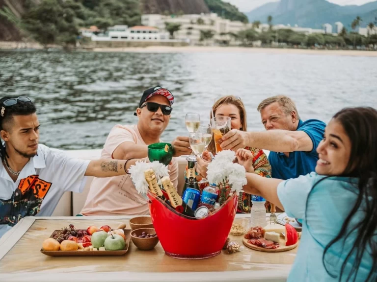 Wynajem Motorówka Cobra z patentem 