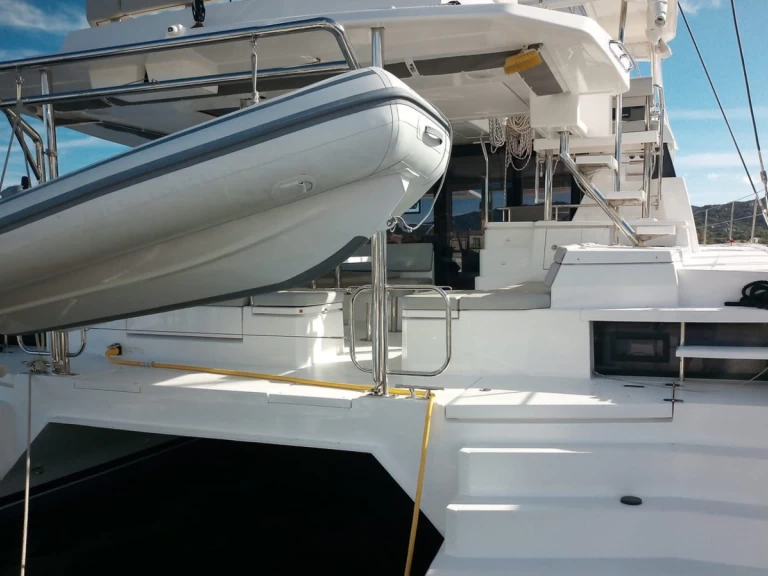 Leopard Catamarans / Robertson & Caine Leopard 50 - 5 + 1 cab między profesjonalistami a osobami prywatnymi w Cannigione