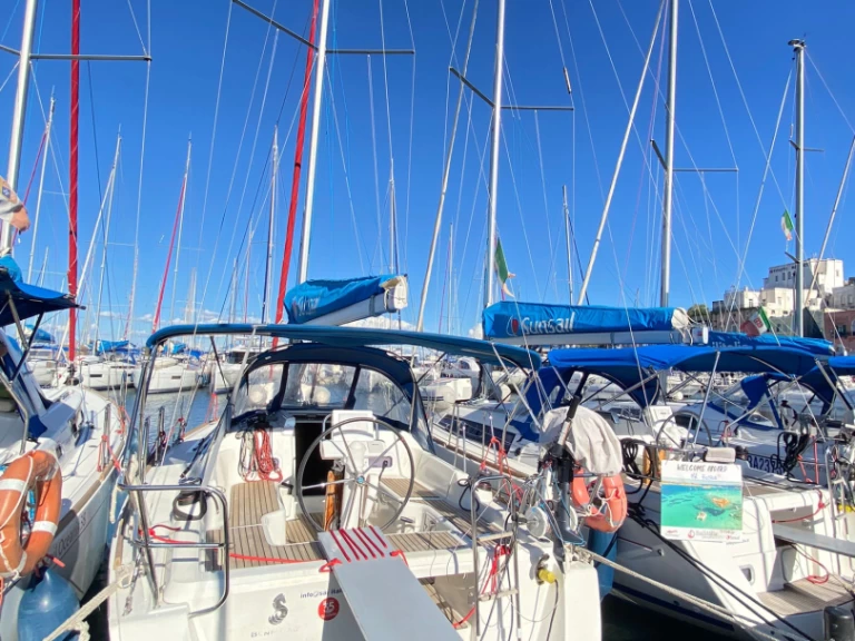 Wynajem w Procida- Bénéteau Oceanis 31 na SamBoat