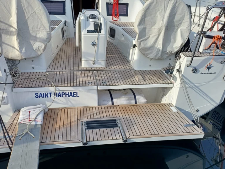 Wynajmij Jeanneau Sun Odyssey 410 w Procida