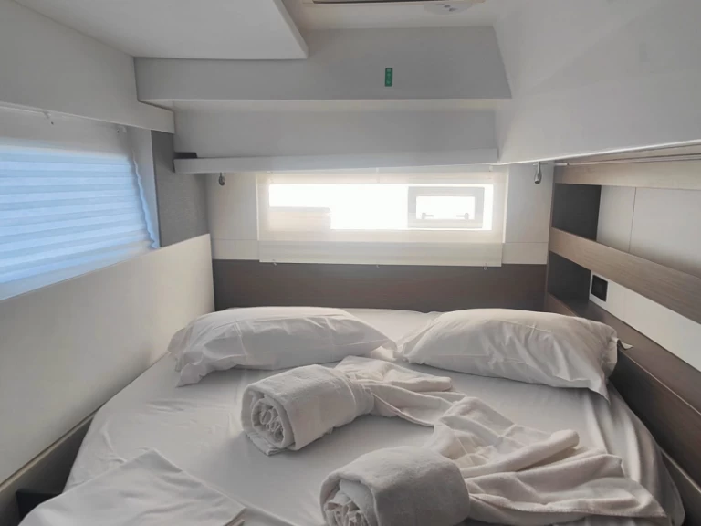 Katamaran do wynajmu w Procida w najlepszej cenie