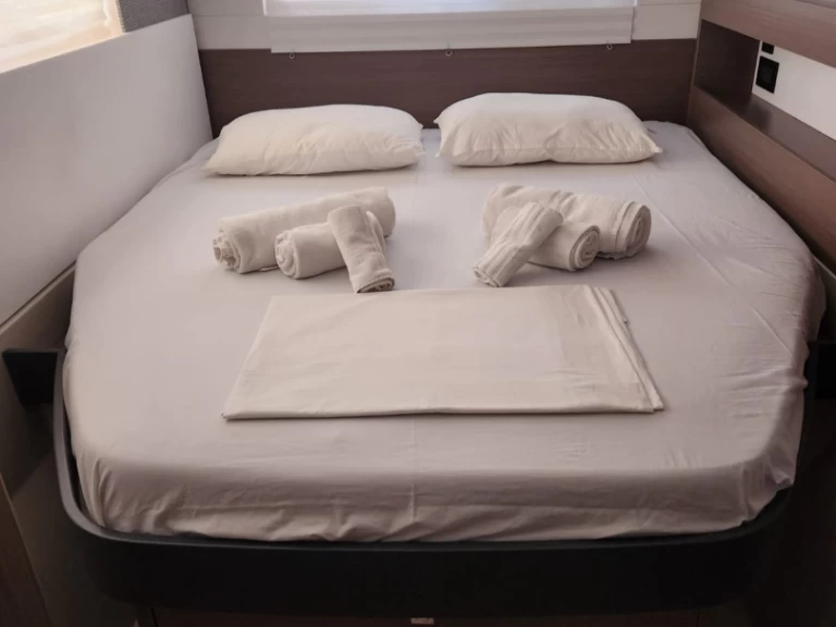 Wynajem w Cannigione- Leopard Catamarans / Robertson & Caine Leopard 45 na SamBoat