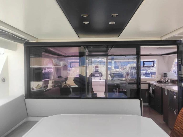 Wynajmij Leopard Catamarans / Robertson & Caine Leopard 45 w Procida