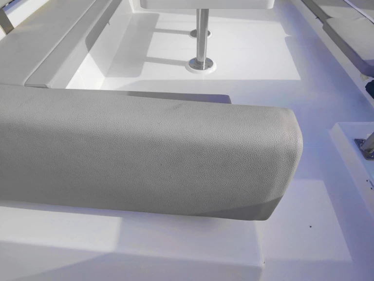 Leopard Catamarans / Robertson & Caine Leopard 50 - 5 + 1 cab między profesjonalistami a osobami prywatnymi w Procida