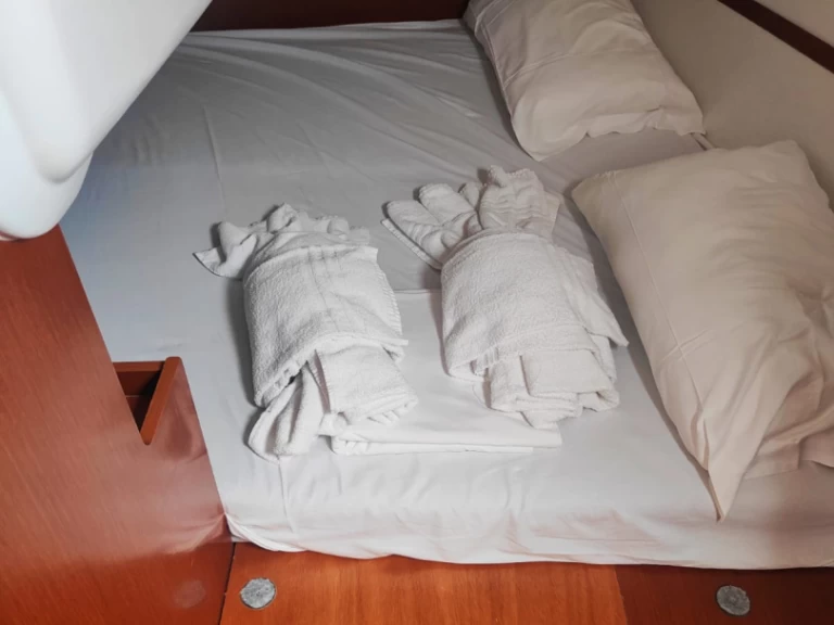 Wynajem Żaglowiec w Procida - Bénéteau Oceanis 31