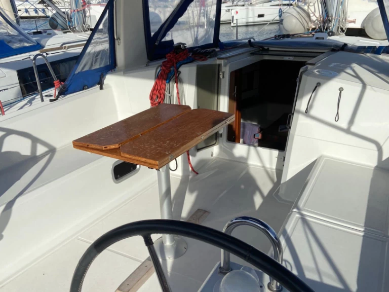 Wynajem łodzi Bénéteau Oceanis 38 w Procida na SamBoat 