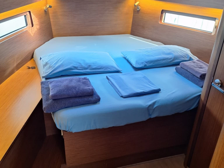 Żaglowiec do wynajmu w Furnari w najlepszej cenie