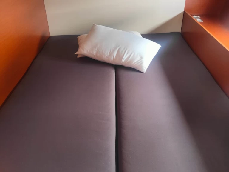 Żaglowiec do wynajmu w Procida w najlepszej cenie