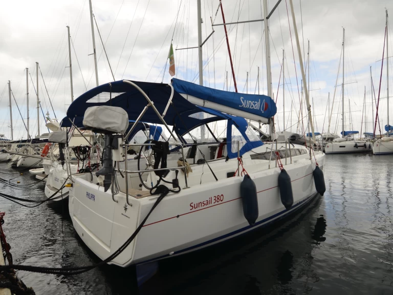 Wynajem łodzi Cannigione tanio Sun Odyssey 380