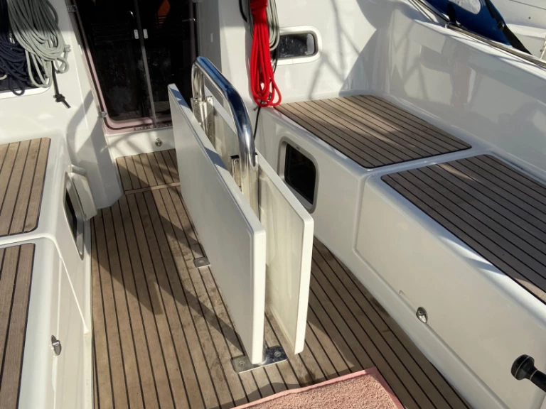 Wynajem łodzi Jeanneau Sun Odyssey 380 w Cannigione na SamBoat 