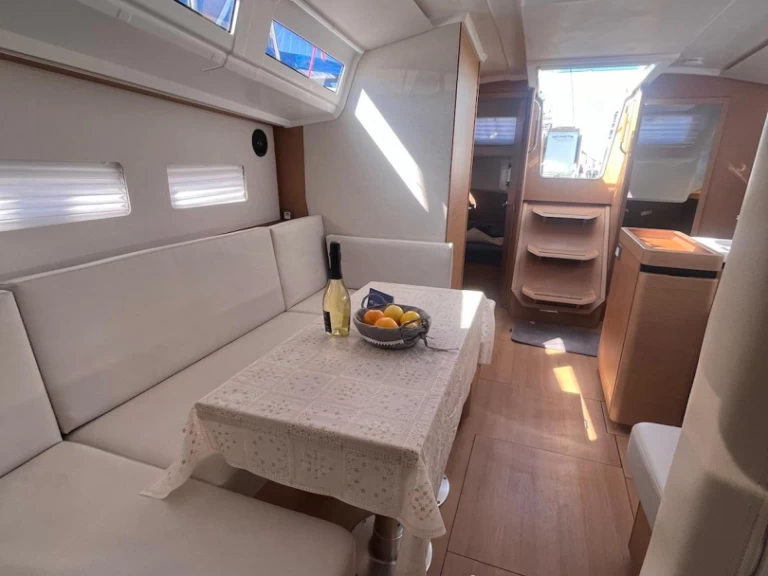 Wynajem w Cannigione- Jeanneau Sun Odyssey 410 na SamBoat