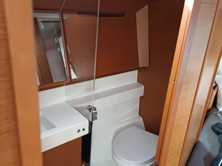 Żaglowiec do wynajmu w Procida w najlepszej cenie