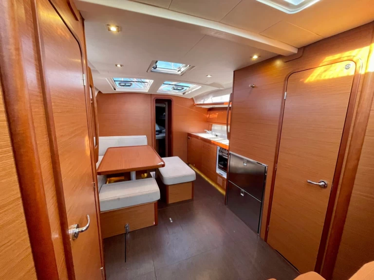 Wynajmij Żaglowiec z lub bez skippera Dufour w Alicante