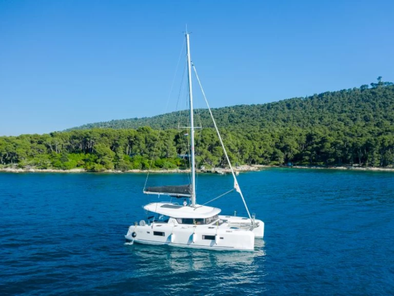 Wynajmij Lagoon Lagoon 42 w Kaštela