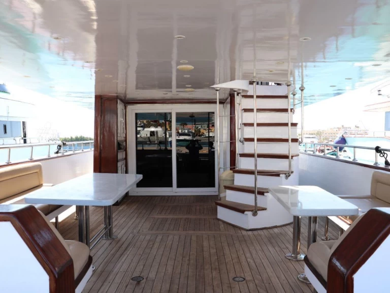 Wynajmij Custom Made King w Hurghada