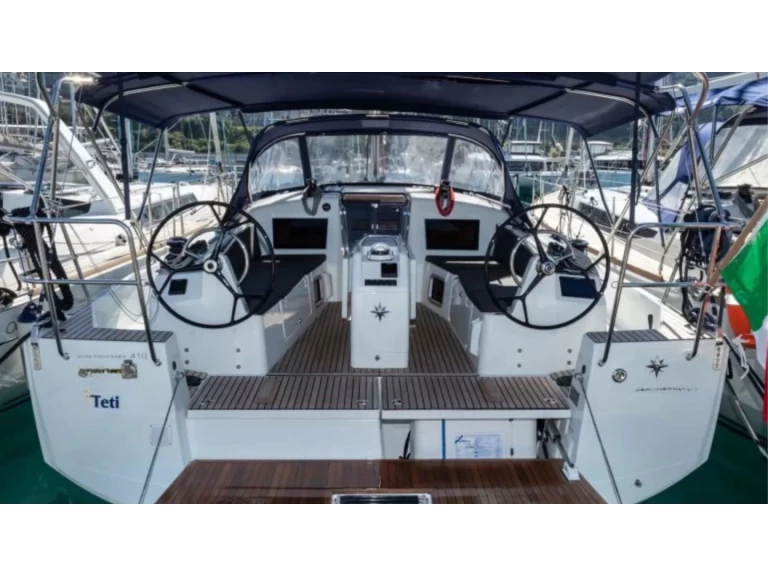 Wynajem łodzi Jeanneau Sun Odyssey 410[G] w Vibo Marina na SamBoat 