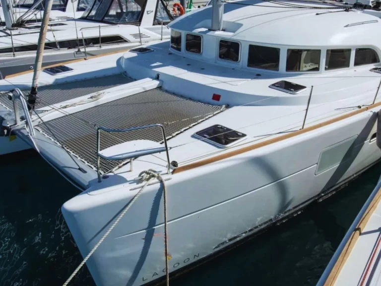 Wynajem łodzi Lagoon Lagoon 380[G] w Vibo Marina na SamBoat 