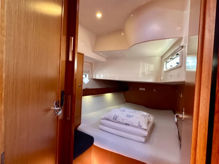 Wynajem łodzi Sukosan tanio Cruiser 45