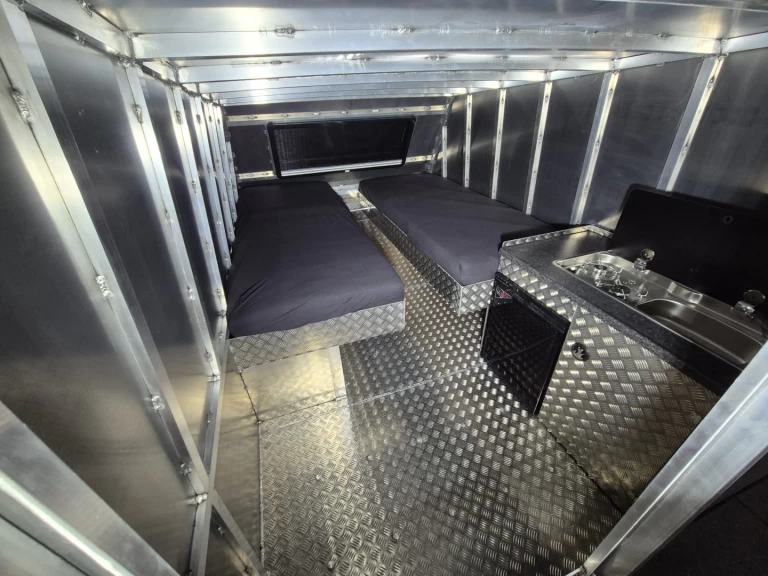 Wynajmij ARYNBOAT 530E w Caix