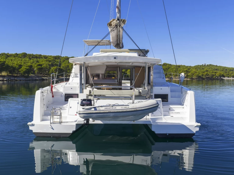 Wynajem Katamaran Bali z patentem 