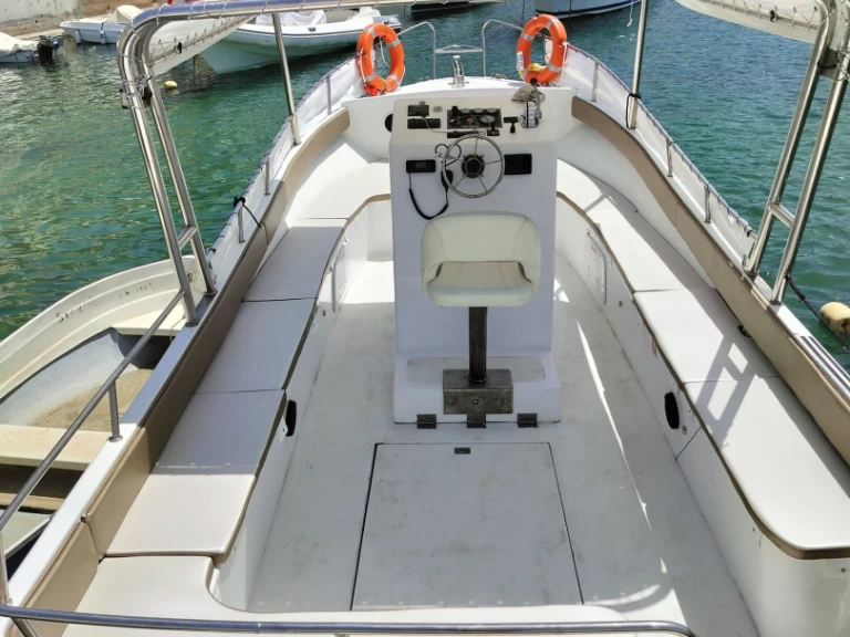 Motorówka do wynajmu w Świat w najlepszej cenie