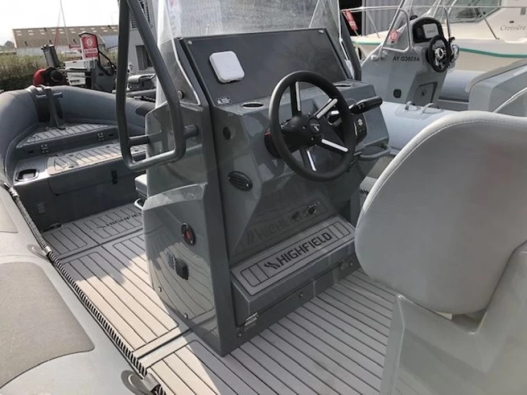 Wynajmij Highfield Patrol 660 w Port-Haliguen