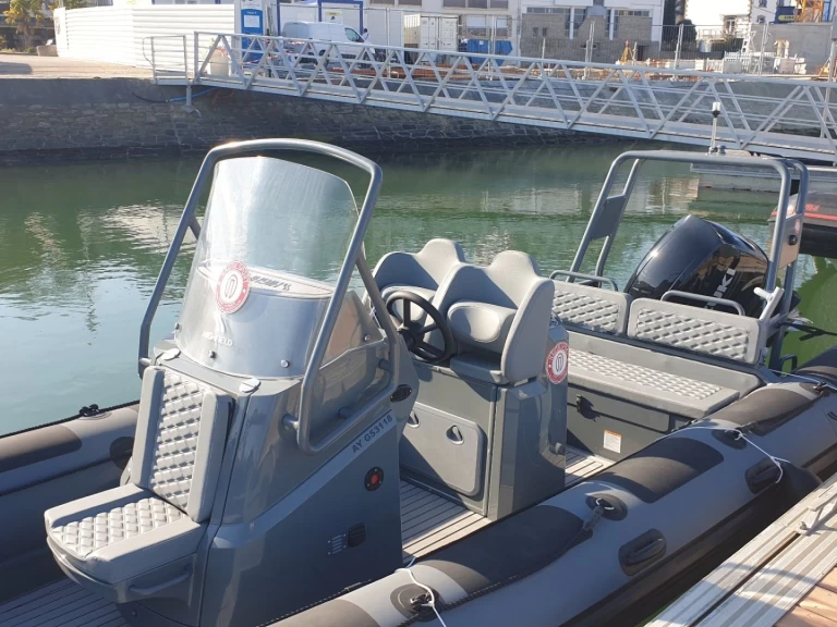 Łódż półsztywna do wynajmu w Port-Haliguen w najlepszej cenie