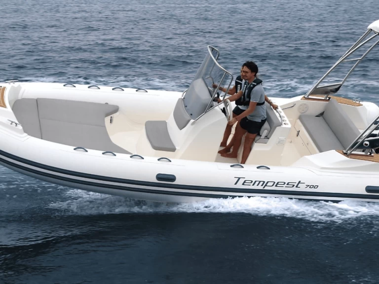 Wynajem łodzi Capelli Tempest 700 w Antibes na SamBoat 