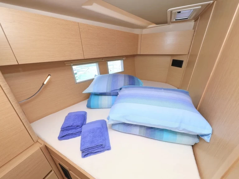 Żaglowiec do wynajmu w Salerno w najlepszej cenie