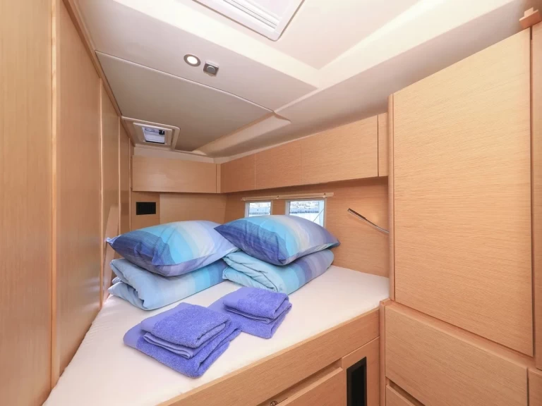 Żaglowiec do wynajmu w Salerno w najlepszej cenie