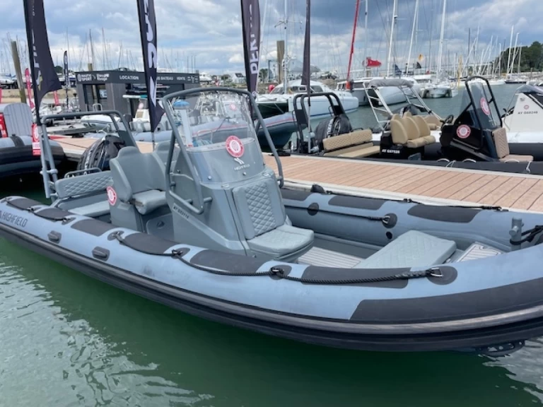 Wynajem w La Trinité-sur-Mer- Highfield Patrol 660 na SamBoat