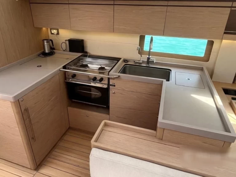 Wynajmij Żaglowiec z lub bez skippera Bénéteau w Vlycho