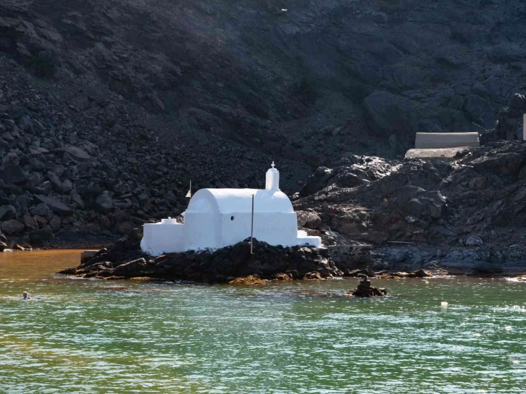 Wynajmij Targa 46 w Santorini Port