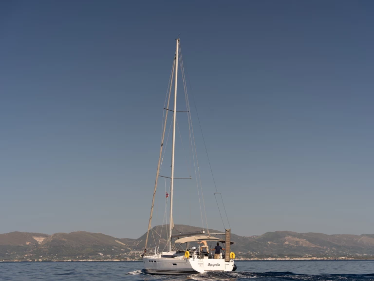 Żaglowiec do wynajmu w Zakynthos w najlepszej cenie