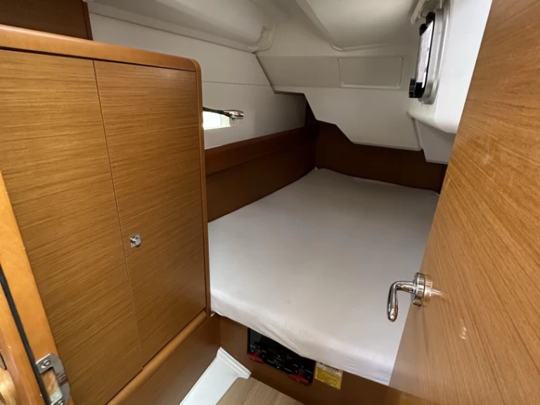 Wynajmij Żaglowiec z lub bez skippera Jeanneau w Drage