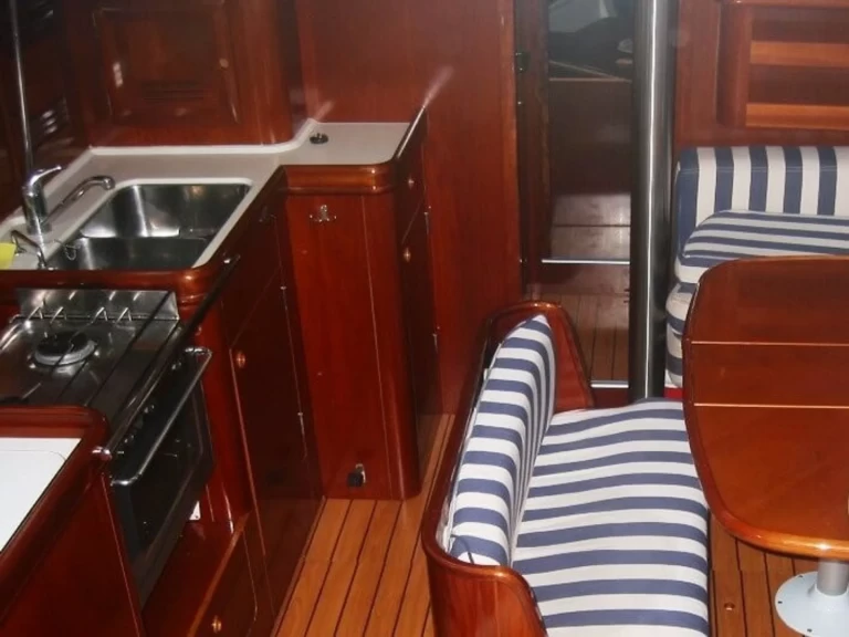 Żaglowiec do wynajmu w Pirovac w najlepszej cenie