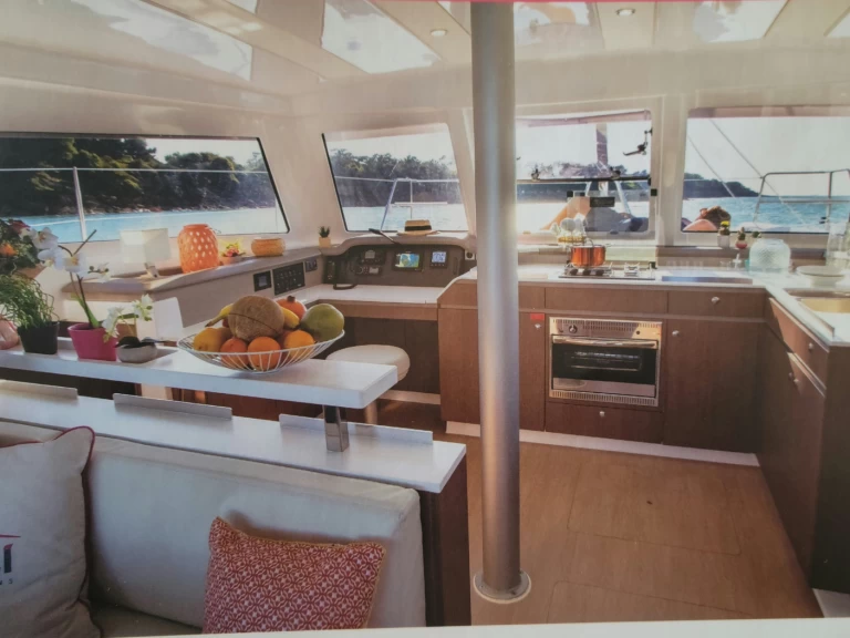 Wynajem Katamaran Bali z patentem 