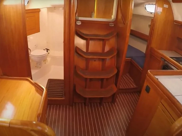 Wynajem Żaglowiec Bavaria z patentem 