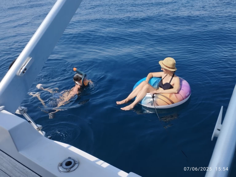 Wynajem łodzi Cannes tanio Ferretti 36