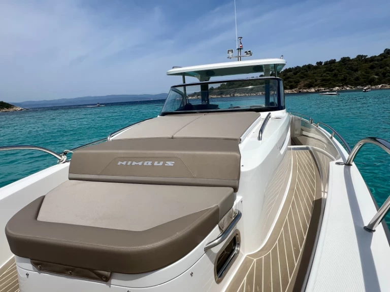 Wynajmij Nimbus T11 w Níkiti