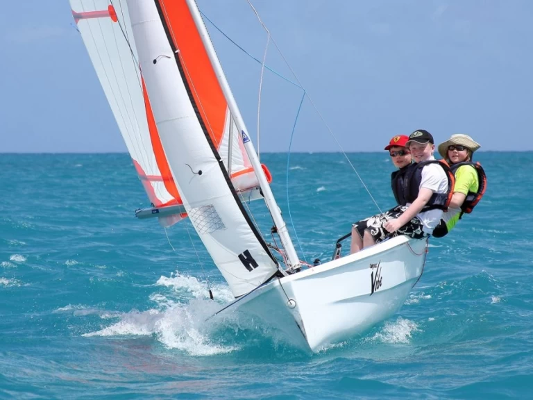 Żaglowiec do wynajmu w Carnac w najlepszej cenie