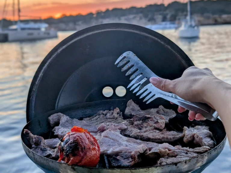 Jeanneau Sun Odyssey 44 między profesjonalistami a osobami prywatnymi w Sant Antoni de Portmany