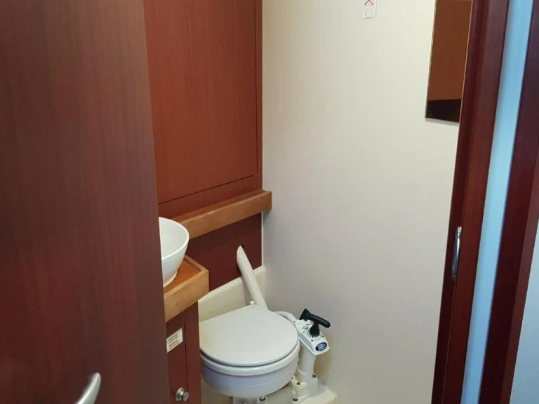 Wynajem Żaglowiec Hanse z patentem 