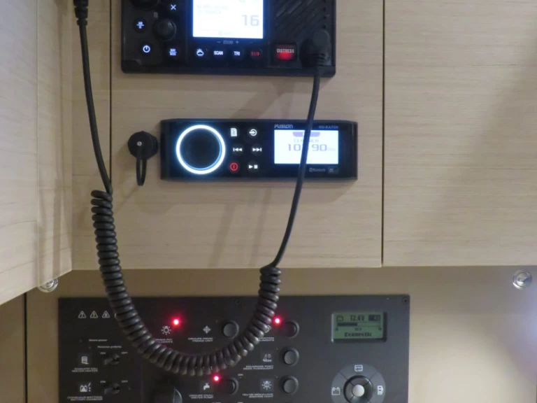 Wynajmij Bénéteau Oceanis 38 w Procida