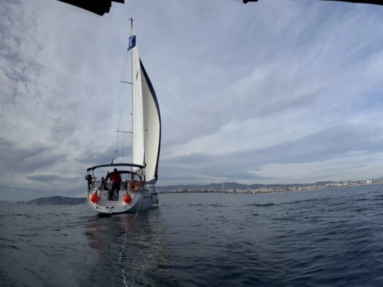 Wynajem Żaglowiec Bavaria z patentem 