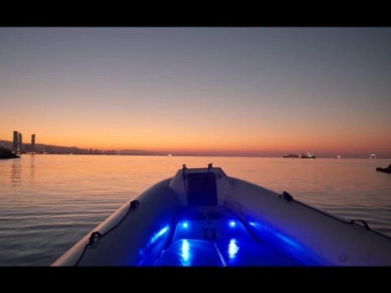 Łódż półsztywna do wynajmu w Limassol Marina w najlepszej cenie