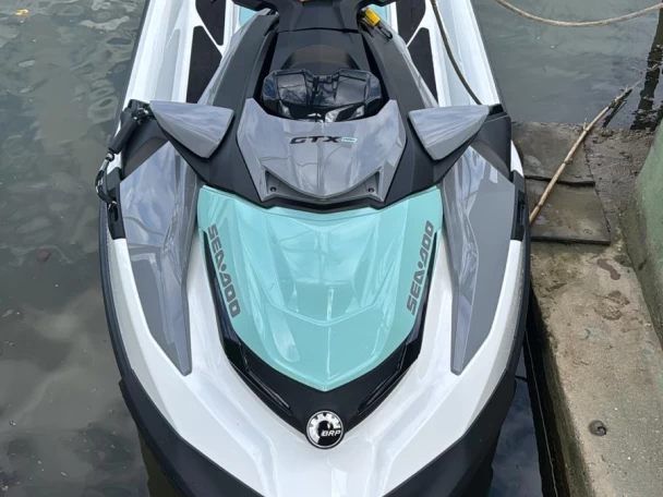 Jet ski do wynajmu w Scauri w najlepszej cenie