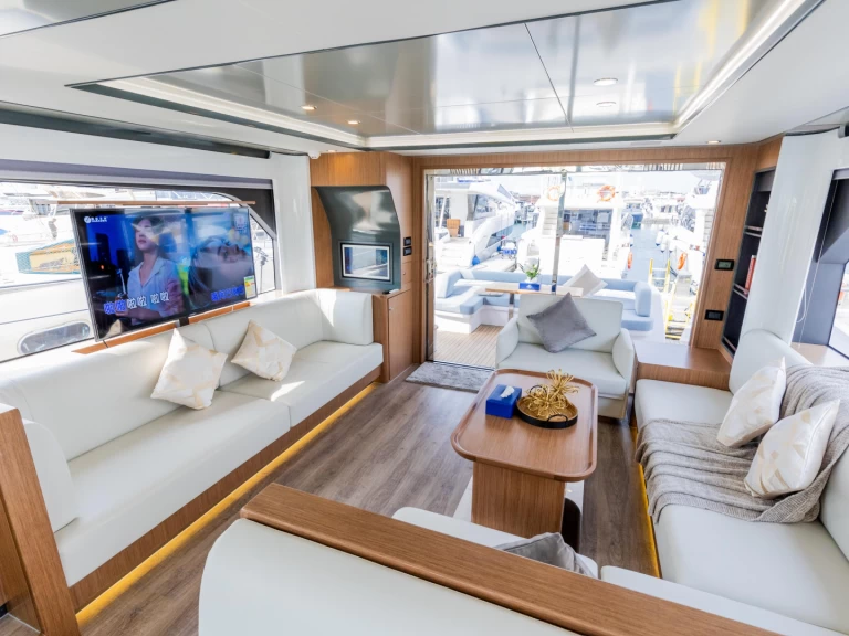 Wynajem łodzi Dubai Marina tanio 1