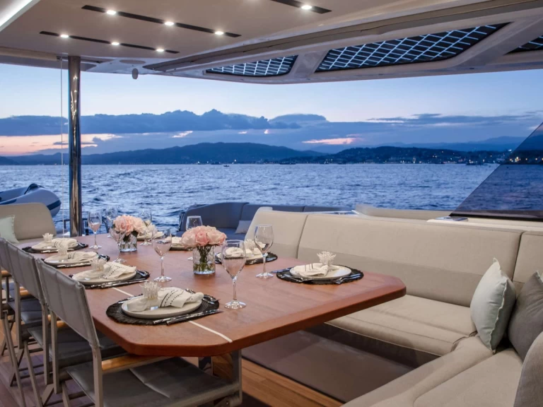 Wynajem łodzi Fountaine Pajot CHRISTAL MIO 80  w El Gouna na SamBoat 